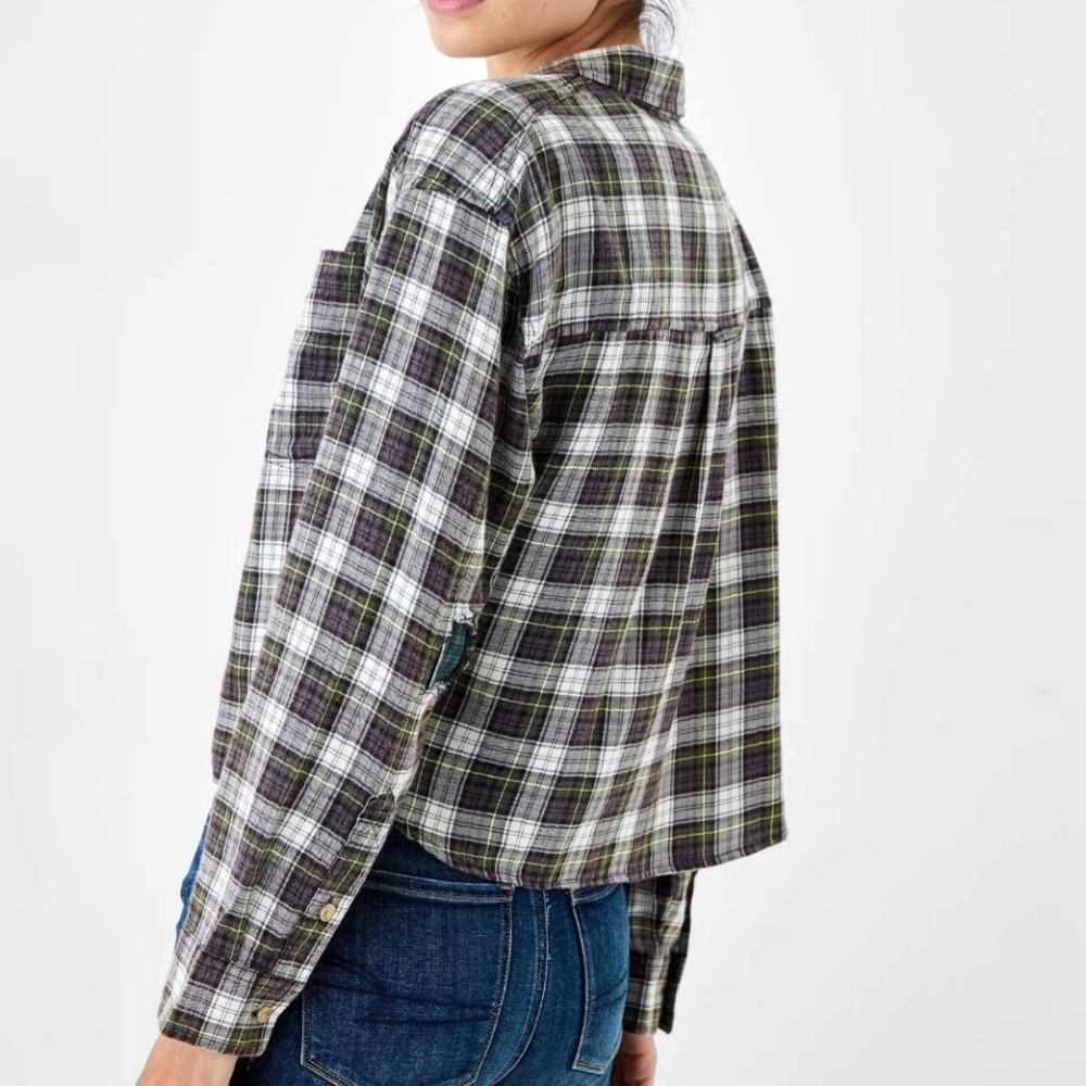 American Eagle Cropped Flannel Patch Shirt NWT SZ MEDIUM